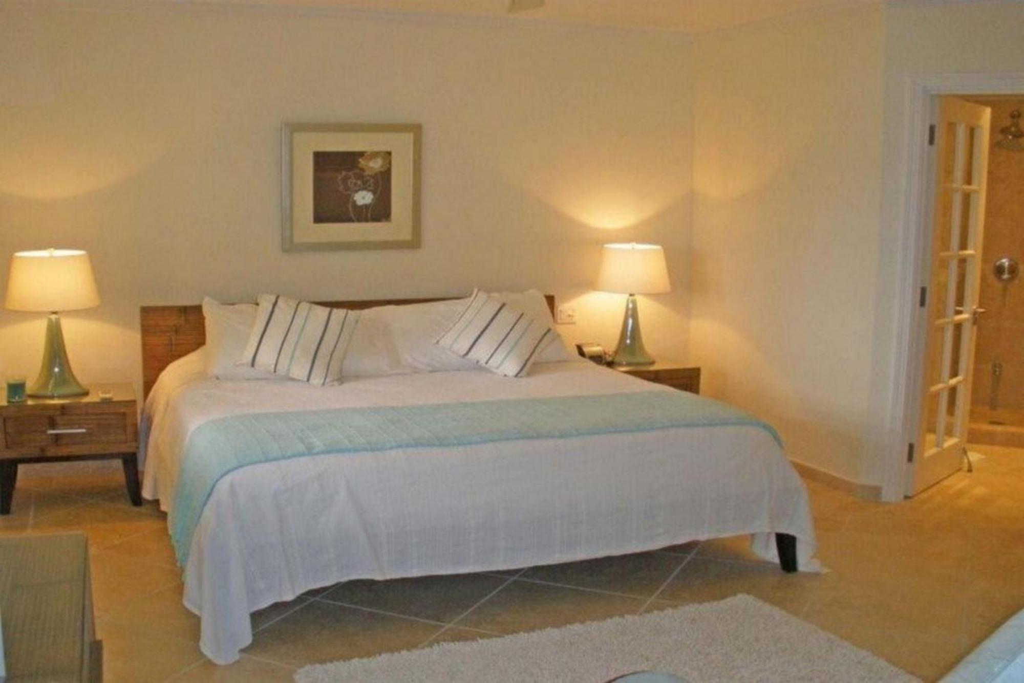 Sapphire Beach Condos Christ Church Rom bilde