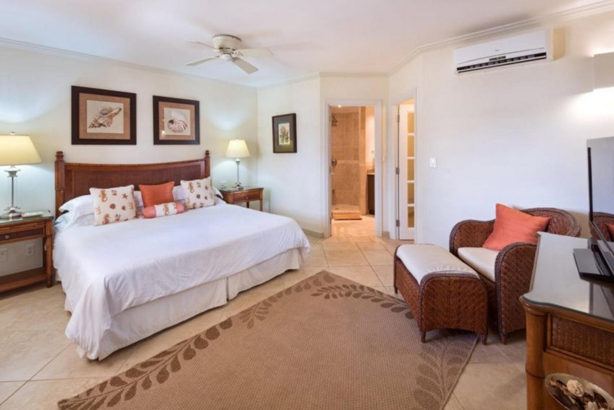 Sapphire Beach Condos Christ Church Rom bilde